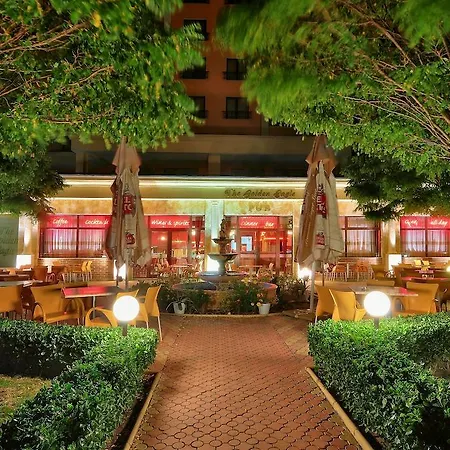 Paradise Park غولدن ساندز