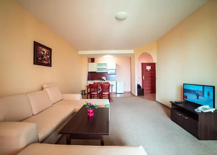 Aparthotel Paradise Park 3*