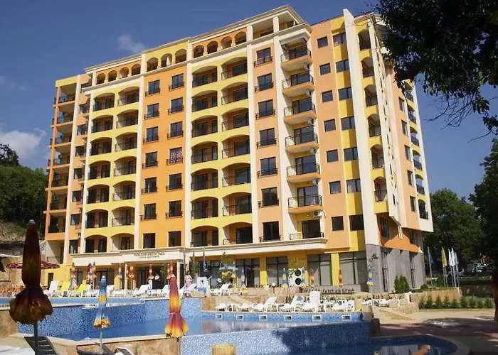 Paradise Park Златни пясъци