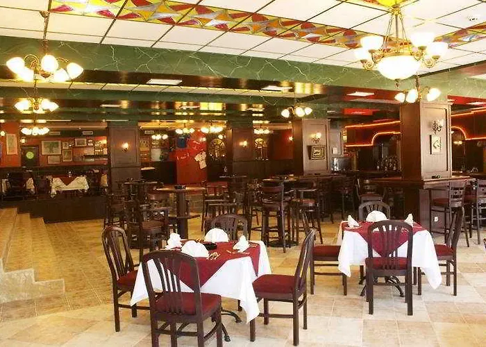 Paradise Park Aparthotel 3*