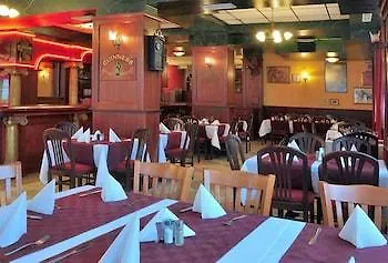 Paradise Park 公寓式酒店 3*