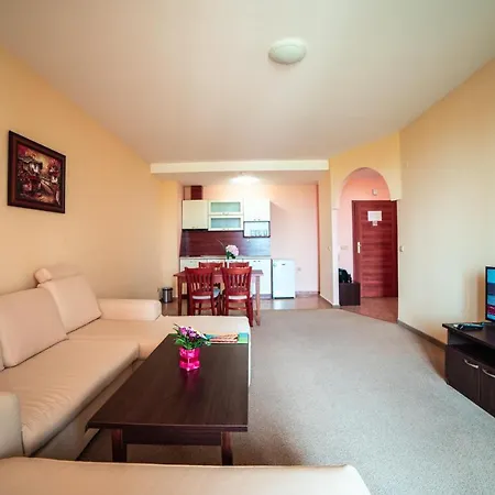 Hotel de apartamente Paradise Park 3*