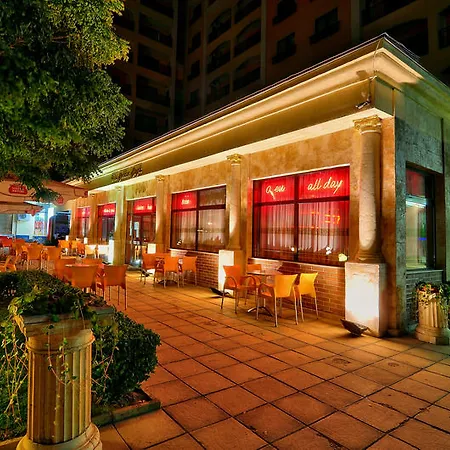 Paradise Park 公寓式酒店 3*