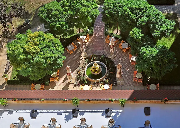 Paradise Park Apartahotel