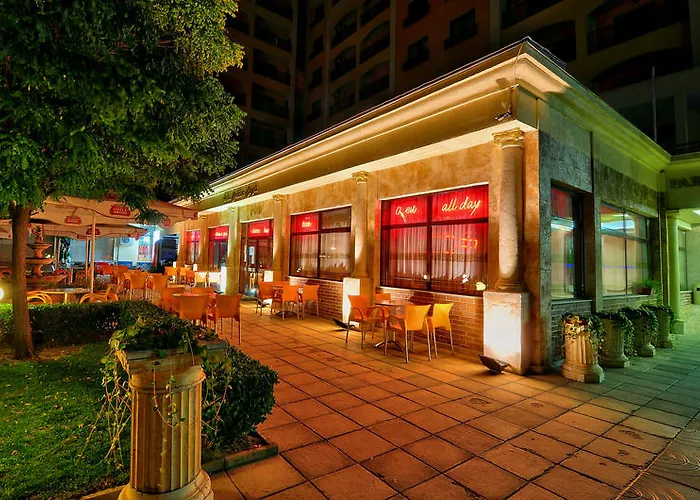 Paradise Park Apartahotel 3*