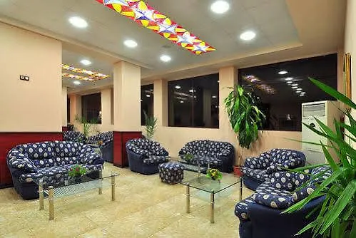 Apartahotel Paradise Park 3*